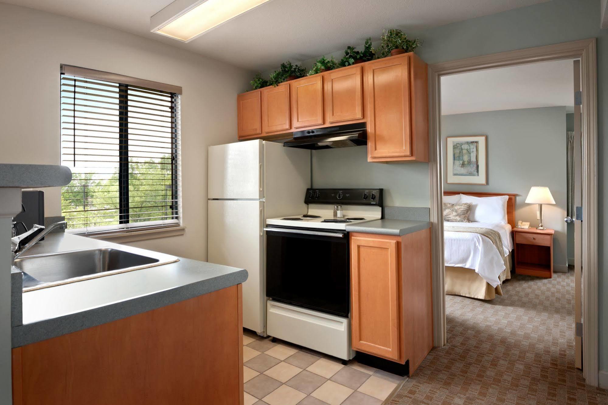 Hawthorn Suites By Wyndham Overland Park Extérieur photo